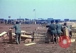 Standbild Montagnards angehören Dorf Pleiku Süd Vietnam, 1968, aus Sekunde 58 historischem Filmmaterial Videoclip 65675077459