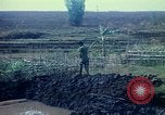 Immagine di Villaggio montagnard Pleiku Vietnam del Sud, 1968, secondo 13 filmato di repertorio 65675077460