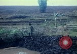 Immagine di Villaggio montagnard Pleiku Vietnam del Sud, 1968, secondo 15 filmato di repertorio 65675077460
