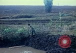 Immagine di Villaggio montagnard Pleiku Vietnam del Sud, 1968, secondo 16 filmato di repertorio 65675077460
