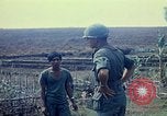 Immagine di Villaggio montagnard Pleiku Vietnam del Sud, 1968, secondo 24 filmato di repertorio 65675077460