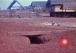 Immagine di Villaggio montagnard Pleiku Vietnam del Sud, 1968, secondo 42 filmato di repertorio 65675077460