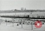 Image camp de concentration Leipzig Allemagne, 1945, de la seconde 7 séquences d'archives historiques vidéo 65675077468