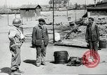Image camp de concentration Leipzig Allemagne, 1945, de la seconde 27 séquences d'archives historiques vidéo 65675077468