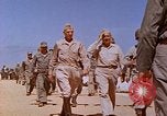 Standbild 6th Marine Division Okinawa Ryukyu Inseln, 1945, aus Sekunde 15 historischem Filmmaterial Videoclip 65675077486