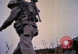 Standbild 6th Marine Division Okinawa Ryukyu Inseln, 1945, aus Sekunde 21 historischem Filmmaterial Videoclip 65675077492