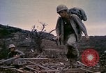 Standbild 6th Marine Division Okinawa Ryukyu Inseln, 1945, aus Sekunde 29 historischem Filmmaterial Videoclip 65675077492