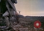Standbild 6th Marine Division Okinawa Ryukyu Inseln, 1945, aus Sekunde 30 historischem Filmmaterial Videoclip 65675077492