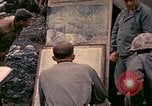 Standbild Vereinigten Staaten Marines Okinawa Ryukyu Inseln, 1945, aus Sekunde 21 historischem Filmmaterial Videoclip 65675077494