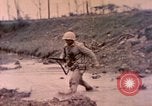 Standbild Vereinigten Staaten Marines Okinawa Ryukyu Inseln, 1945, aus Sekunde 46 historischem Filmmaterial Videoclip 65675077495