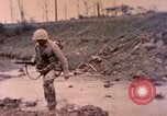 Standbild Vereinigten Staaten Marines Okinawa Ryukyu Inseln, 1945, aus Sekunde 47 historischem Filmmaterial Videoclip 65675077495