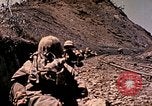 Immagine di Stati Uniti Marines Okinawa isole Ryukyu, 1945, secondo 20 filmato di repertorio 65675077496