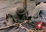 Standbild USA Soldaten Okinawa Ryukyu Inseln, 1945, aus Sekunde 35 historischem Filmmaterial Videoclip 65675077501