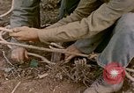 Standbild USA Soldaten Okinawa Ryukyu Inseln, 1945, aus Sekunde 57 historischem Filmmaterial Videoclip 65675077501