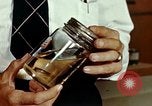 Standbild Dichloro-Diphenyl-Trichlorethan United States USA, 1944, aus Sekunde 9 historischem Filmmaterial Videoclip 65675077529
