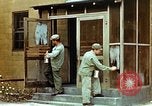Image dichlorodiphényl-trichloroéthane United States USA, 1944, de la seconde 20 séquences d'archives historiques vidéo 65675077530
