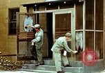 Image dichlorodiphényl-trichloroéthane United States USA, 1944, de la seconde 25 séquences d'archives historiques vidéo 65675077530