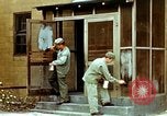Image dichlorodiphényl-trichloroéthane United States USA, 1944, de la seconde 26 séquences d'archives historiques vidéo 65675077530