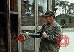 Image dichlorodiphényl-trichloroéthane United States USA, 1944, de la seconde 42 séquences d'archives historiques vidéo 65675077530