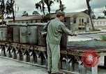 Image dichlorodiphényl-trichloroéthane United States USA, 1944, de la seconde 49 séquences d'archives historiques vidéo 65675077530
