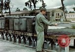 Image dichlorodiphényl-trichloroéthane United States USA, 1944, de la seconde 50 séquences d'archives historiques vidéo 65675077530