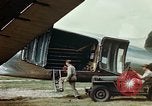 Image dichlorodiphényl-trichloroéthane United States USA, 1944, de la seconde 4 séquences d'archives historiques vidéo 65675077531