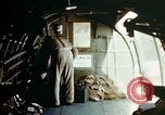 Image dichlorodiphényl-trichloroéthane United States USA, 1944, de la seconde 13 séquences d'archives historiques vidéo 65675077531