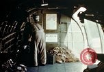 Image dichlorodiphényl-trichloroéthane United States USA, 1944, de la seconde 14 séquences d'archives historiques vidéo 65675077531