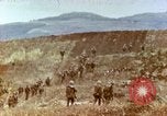Standbild verwundete Marines Saipan Nördliche Marianen, 1945, aus Sekunde 1 historischem Filmmaterial Videoclip 65675077538