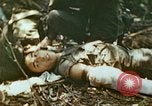 Standbild verwundete Marines Saipan Nördliche Marianen, 1945, aus Sekunde 10 historischem Filmmaterial Videoclip 65675077538