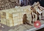 Standbild verwundete Marines Saipan Nördliche Marianen, 1945, aus Sekunde 15 historischem Filmmaterial Videoclip 65675077538