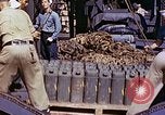 Standbild verwundete Marines Saipan Nördliche Marianen, 1945, aus Sekunde 27 historischem Filmmaterial Videoclip 65675077538