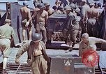 Standbild verwundete Marines Saipan Nördliche Marianen, 1945, aus Sekunde 48 historischem Filmmaterial Videoclip 65675077538