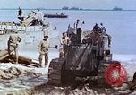 Standbild verwundete Marines Saipan Nördliche Marianen, 1945, aus Sekunde 50 historischem Filmmaterial Videoclip 65675077538