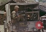 Standbild verwundete Marines Saipan Nördliche Marianen, 1945, aus Sekunde 60 historischem Filmmaterial Videoclip 65675077538