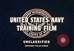Standbild menschliche Hand United States USA, 1945, aus Sekunde 6 historischem Filmmaterial Videoclip 65675077547