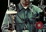Standbild menschliche Hand United States USA, 1945, aus Sekunde 26 historischem Filmmaterial Videoclip 65675077547