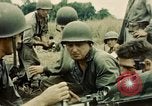 Standbild menschliche Hand United States USA, 1945, aus Sekunde 52 historischem Filmmaterial Videoclip 65675077547