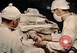 Image part le traitement des plaies Seconde Guerre Mondiale United States USA, 1945, de la seconde 20 séquences d'archives historiques vidéo 65675077550