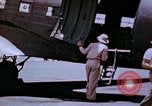 Standbild Pest Control Nordafrika, 1945, aus Sekunde 13 historischem Filmmaterial Videoclip 65675077555