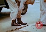 Standbild Pestkontrolle in Libyen 1945 Afrika, 1945, aus Sekunde 28 historischem Filmmaterial Videoclip 65675077556