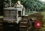 Standbild Brutplätze für Moskitos im Pazifik während des Weltkrieges II Pacific Theater, 1944, aus Sekunde 46 historischem Filmmaterial Videoclip 65675077566