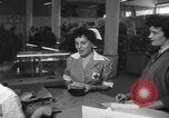Standbild Amerikanisches Rotes Kreuz Taipei Taiwan, 1958, aus Sekunde 27 historischem Filmmaterial Videoclip 65675077580