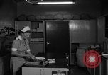 Standbild Amerikanisches Rotes Kreuz Taiwan, 1958, aus Sekunde 31 historischem Filmmaterial Videoclip 65675077581