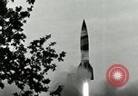 Standbild A-4 Rakete Peenemunde Deutschland, 1943, aus Sekunde 6 historischem Filmmaterial Videoclip 65675077606
