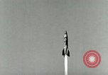 Standbild DEUTSCH A-4 Rakete starten Long Shot Peenemunde Deutschland, 1943, aus Sekunde 7 historischem Filmmaterial Videoclip 65675077607