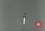 Standbild DEUTSCH A-4 Rakete starten Long Shot Peenemunde Deutschland, 1943, aus Sekunde 9 historischem Filmmaterial Videoclip 65675077607