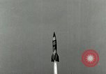 Standbild DEUTSCH A-4 Rakete Peenemunde Deutschland, 1943, aus Sekunde 7 historischem Filmmaterial Videoclip 65675077609