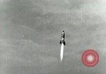 Standbild V-2 Rakete starten mit Rauch Peenemunde Deutschland, 1943, aus Sekunde 11 historischem Filmmaterial Videoclip 65675077610