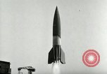 Standbild DEUTSCH A-4 Rakete Peenemunde Deutschland, 1943, aus Sekunde 16 historischem Filmmaterial Videoclip 65675077612